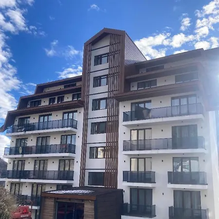 Aparthotel Zeleni Vrh A03 *